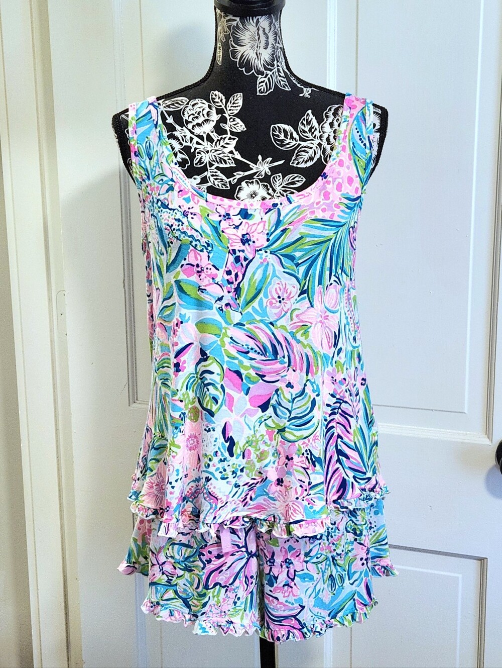 🐘HTF Lilly Pulitzer🐘 - PJ Pajama Lounge Set - Ruffle PJ Tank (M) & Short (L)